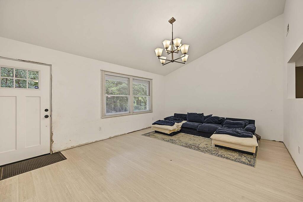1207 Avalon Avenue