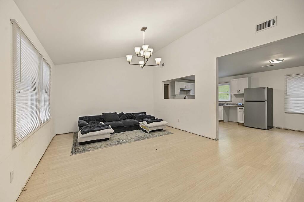 1207 Avalon Avenue