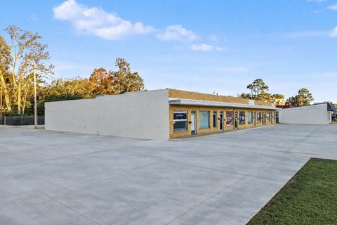 Photo of 511 S Slappey Blvd, Albany, GA 31707 (MLS # 168874)