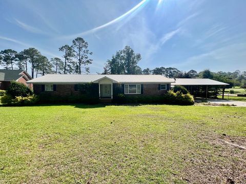Photo of 182 Lakewood Drive, Blakely, GA 39823 (MLS # 167461)