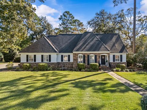 Photo of 2514 E E Doublegate Drive, Albany, GA 31721 (MLS # 166936)