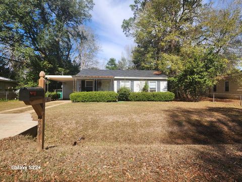 Photo of 209 Moore Ave, Albany, GA 31705 (MLS # 169032)