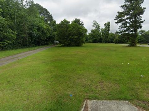 Photo of 309 Gaines Lane, Albany, GA 31701 (MLS # 167334)