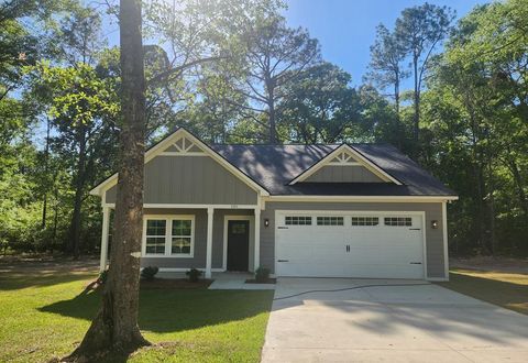 Photo of 135 Thomas Street, Leesburg, GA 31763 (MLS # 168754)