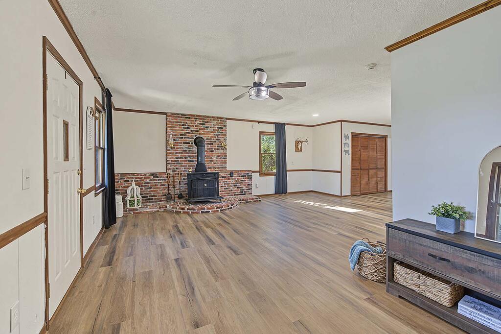 6163 Hummingbird Lane