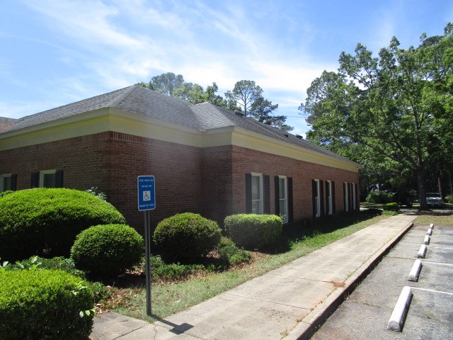 127 N Westover Blvd