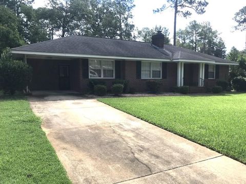 Photo of 2124 Robinhood Road, Albany, GA 31707 (MLS # 167009)