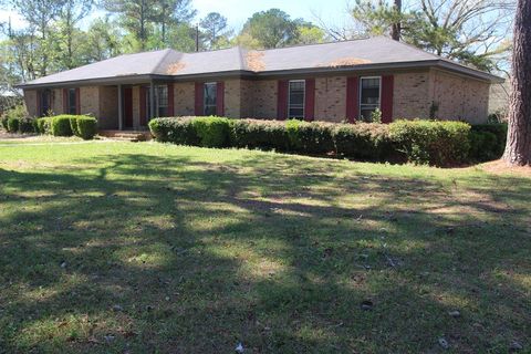 Photo of 405 Dalewood Dr, Albany, GA 31707 (MLS # 168892)