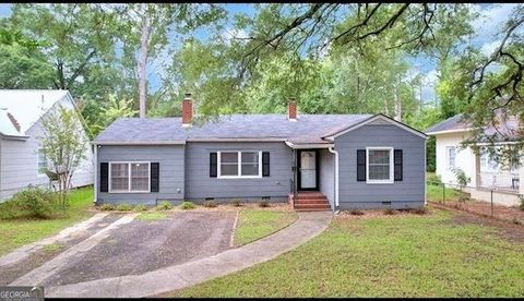 Photo of 912 Rodesale, Albany, GA 31701 (MLS # 167379)