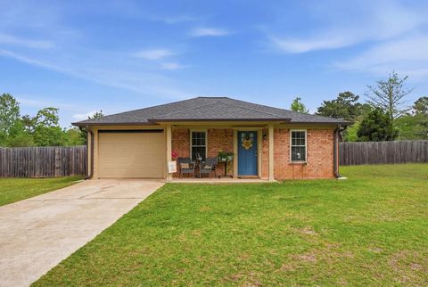 Photo of 210 Glendale Road, Leesburg, GA 31763 (MLS # 168868)