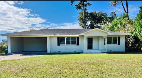 Photo of 1112 Whispering Pines Rd, Albany, GA 31707 (MLS # 166884)