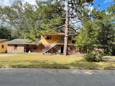 Photo of 613 Cochran Avenue, Albany, GA 31701 (MLS # 166854)
