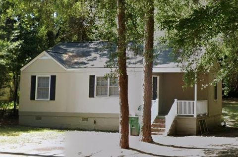 Photo of 1118 W Waddell Ave, Albany, GA 31707 (MLS # 161180)