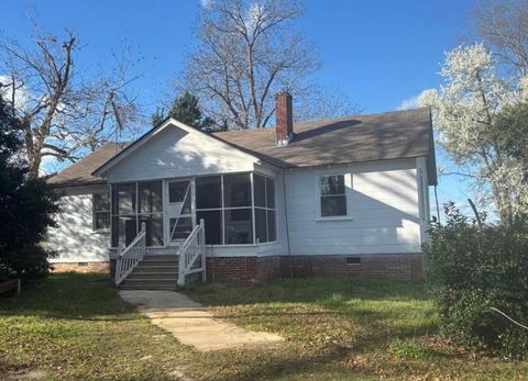 Photo of 702 New Bethel Road, Sylvester, GA 31791 (MLS # 166720) Photo of 702 New Bethel Road, Sylvester, GA 31791 (MLS # 166720)