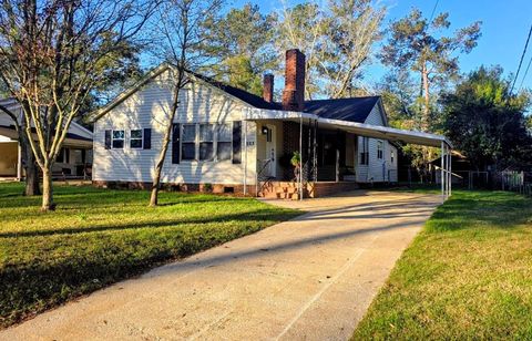 Photo of 603 Lucille Street, Albany, GA 31707 (MLS # 168749)