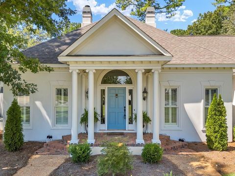 Photo of 2107 Cumberland Lane, Albany, GA 31721 (MLS # 166698)