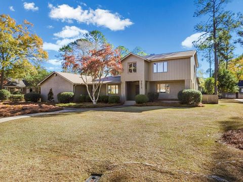 Photo of 2612 Kenilworth Drive, Albany, GA 31707 (MLS # 167255)