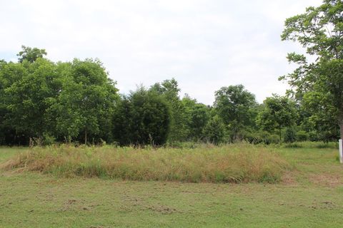 Photo of 218 Wentworth Ln, Albany, GA 31721 (MLS # 165392)