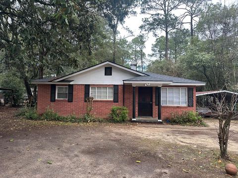Photo of 1203 Waddell Ave, Albany, GA 31705 (MLS # 168705)