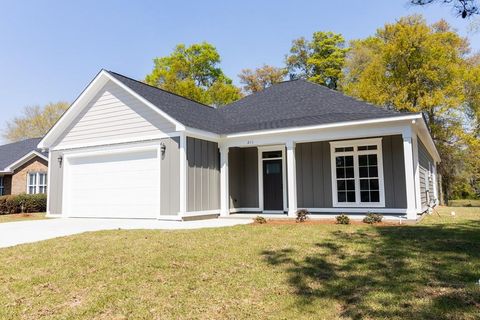 Photo of 211 Saxton Place, Leesburg, GA 31763 (MLS # 167046)