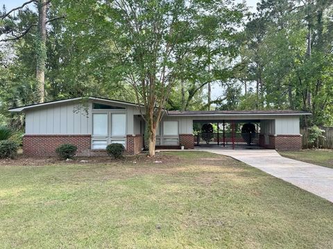 Photo of 1804 Acker Drive, Albany, GA 31707 (MLS # 165341)