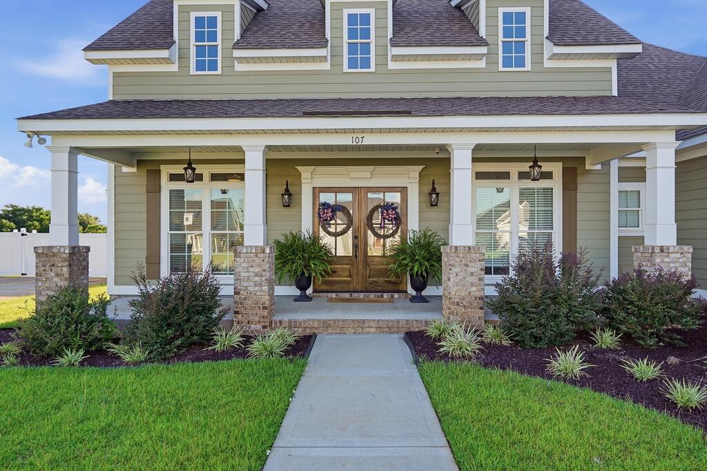 107 Hillgrove Lane