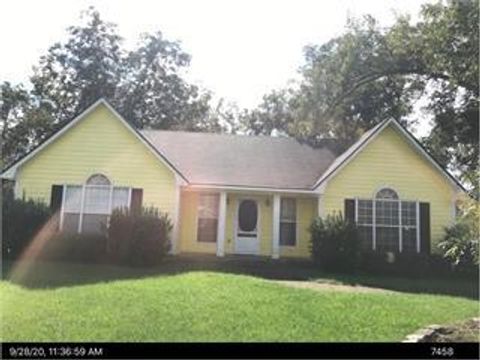 Photo of 135 Paloma Drive, Leesburg, GA 31763 (MLS # 166818)