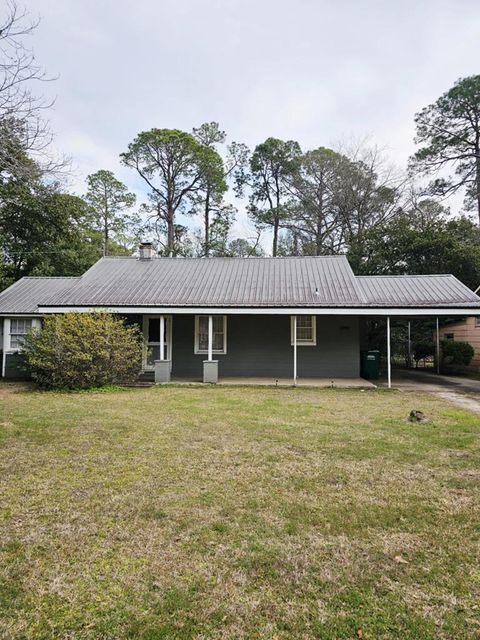 Photo of 810 Baldwin Drive, Albany, GA 31707 (MLS # 167568)