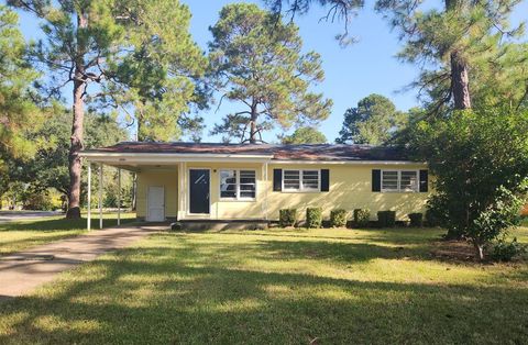 Photo of 1821 Samford Avenue, Albany, GA 31707 (MLS # 166761)