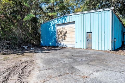 Photo of 805 S Westover Blvd, Albany, GA 31707 (MLS # 166983)