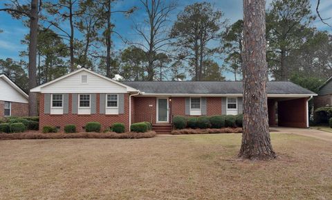 Photo of 1811 Lakeridge Drive, Albany, GA 31707 (MLS # 166704)