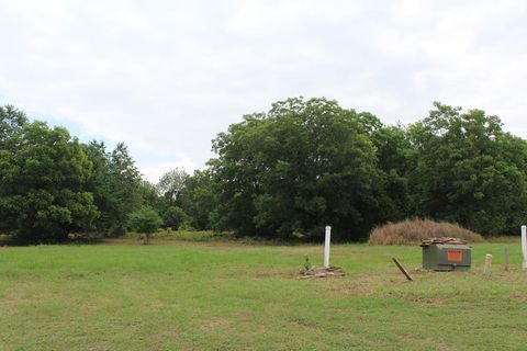 Photo of 206 Wentworth Ln, Albany, GA 31721 (MLS # 165387)