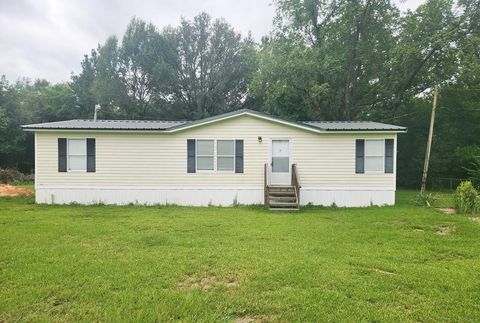 Photo of 2610 North Ave, Albany, GA 31707 (MLS # 165301)