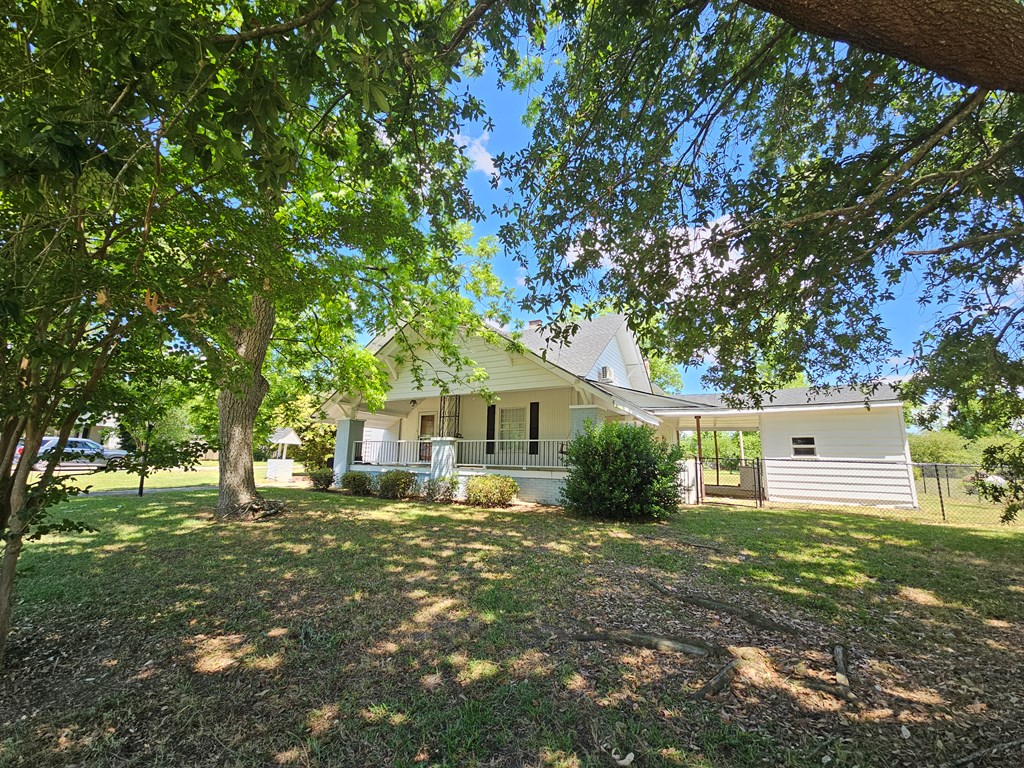 156 Maple Street
