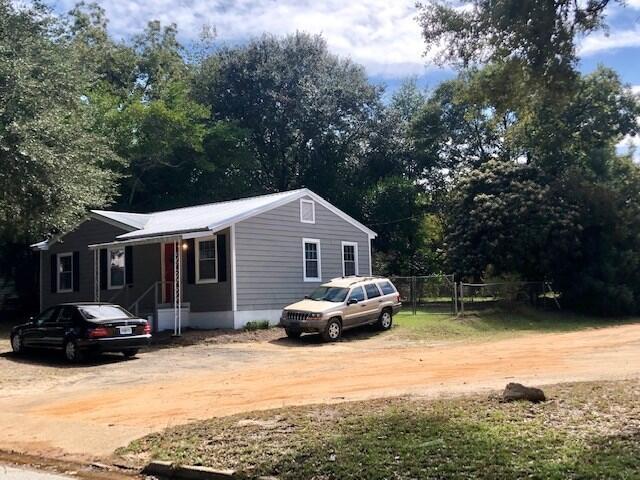 634 Eleventh Ave