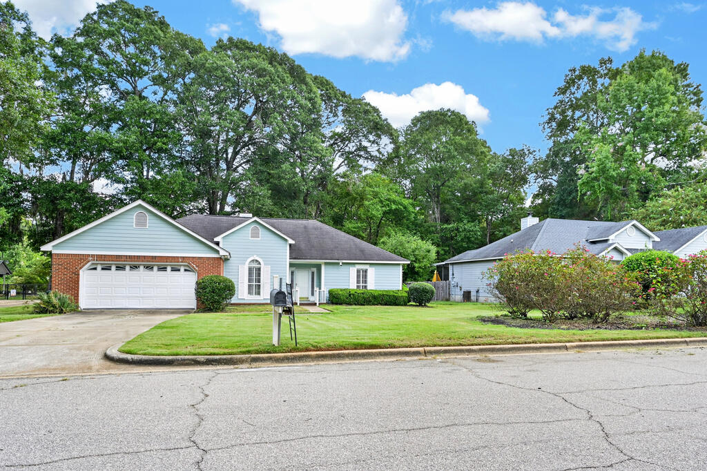 218 Hummingbird Lane