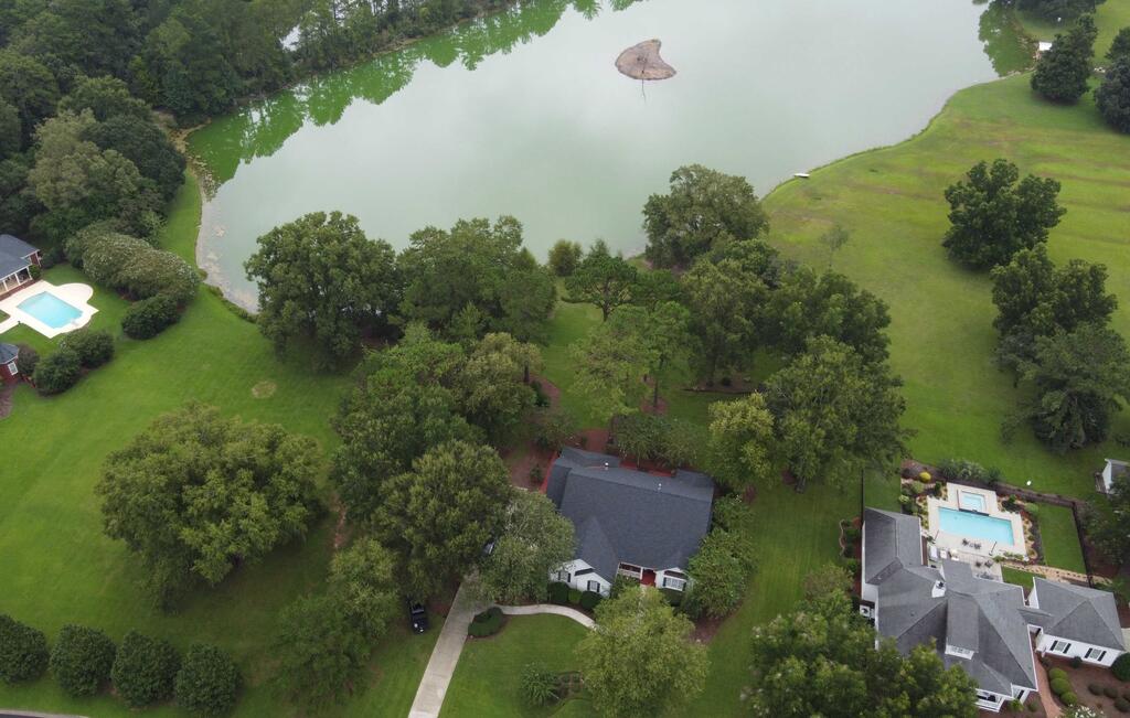 4906 Grandview Drive