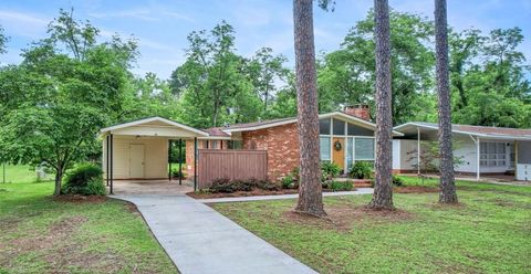 Photo of 2310 Whispering Pines Rd, Albany, GA 31707 (MLS # 169242)
