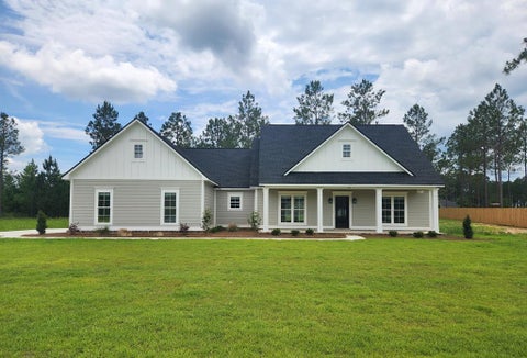 Photo of 103 Stornoway Drive, Leesburg, GA 31763 (MLS # 166734)