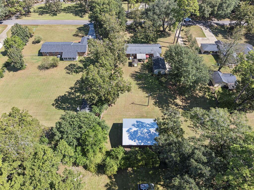3213 Higgins Drive