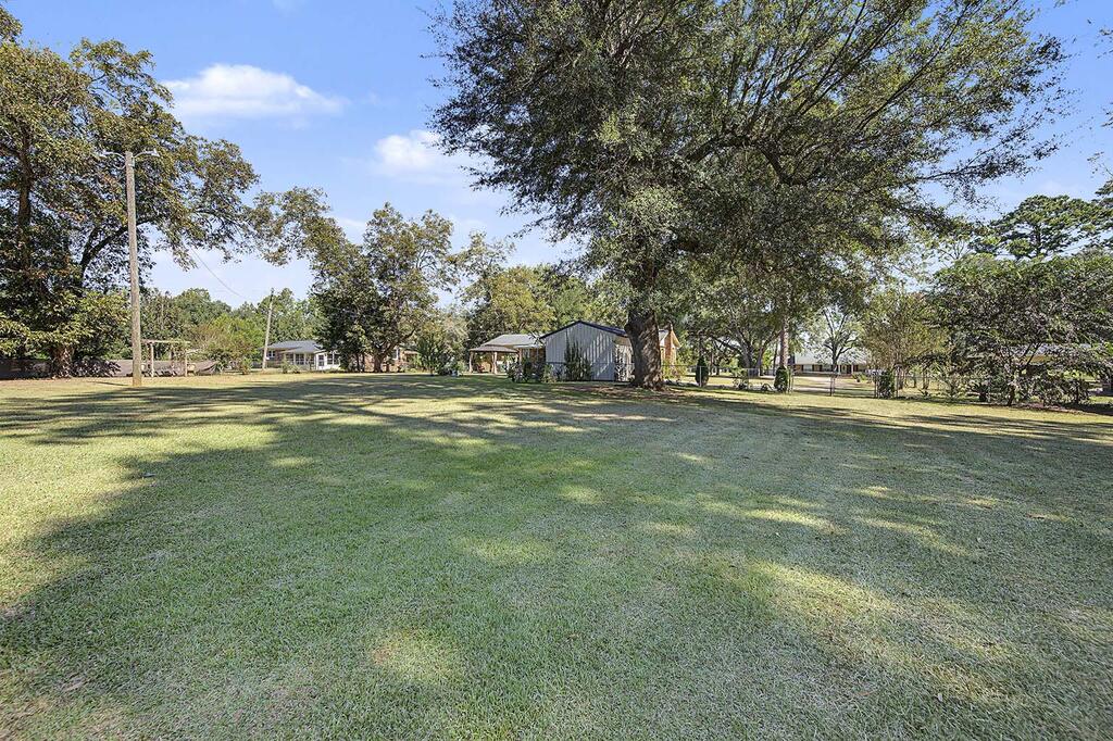 3213 Higgins Drive