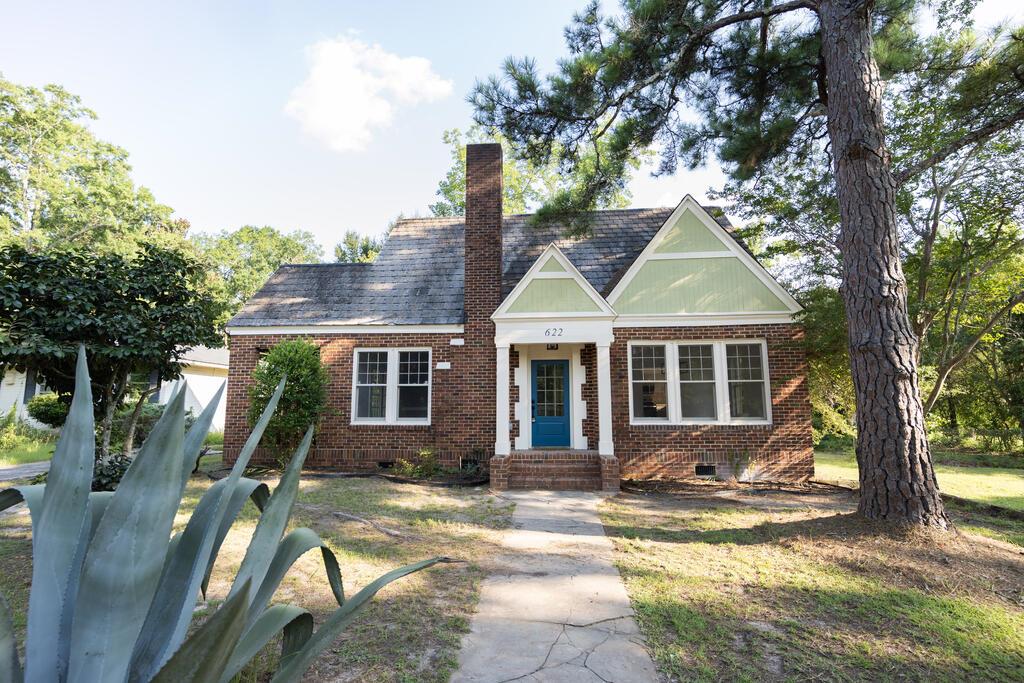 622 Whitney Avenue
