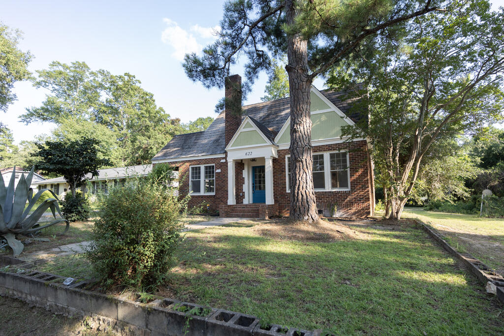 622 Whitney Avenue