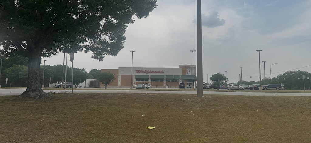 2416 E Sylvester Highway