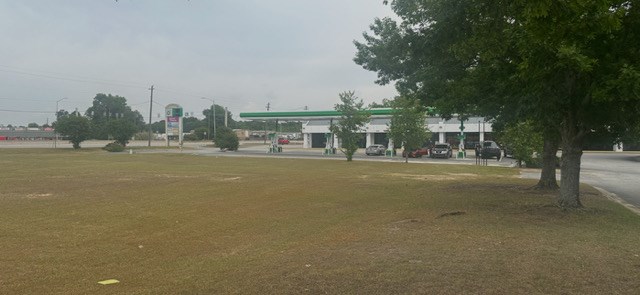 2416 E Sylvester Highway