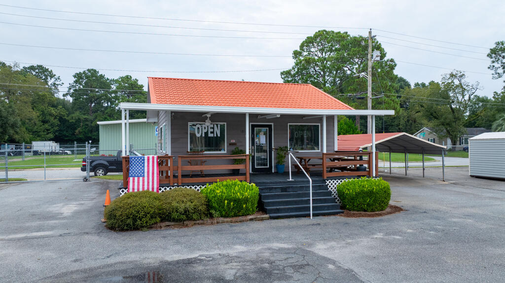 1811 E Oglethorpe