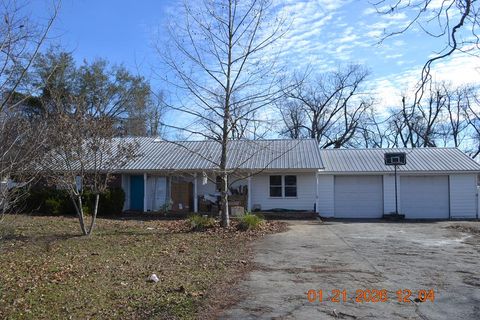 Photo of 802 Branch Road, Albany, GA 31705 (MLS # 167523)