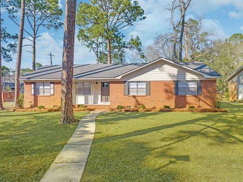 Photo of 2215 Sharon Avenue, Albany, GA 31707 (MLS # 167150)
