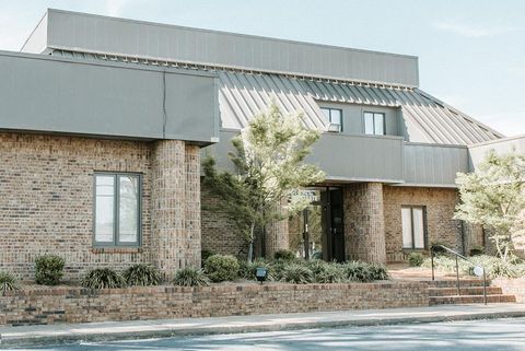 Photo of 2425-200 Westgate Dr, Albany, GA 31707 (MLS # 167689)