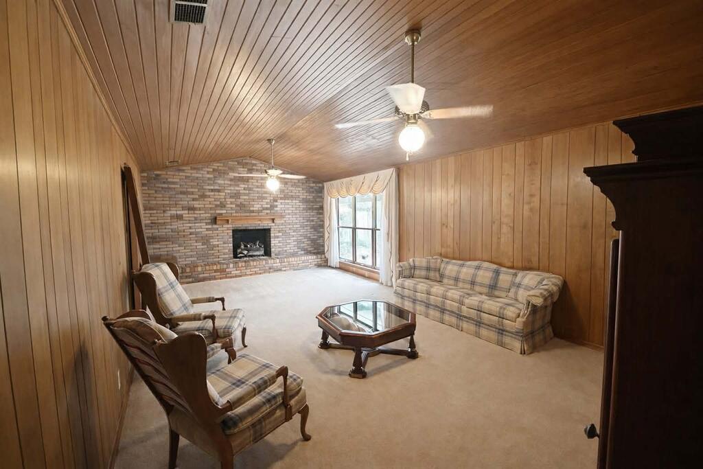 34 Briar Place